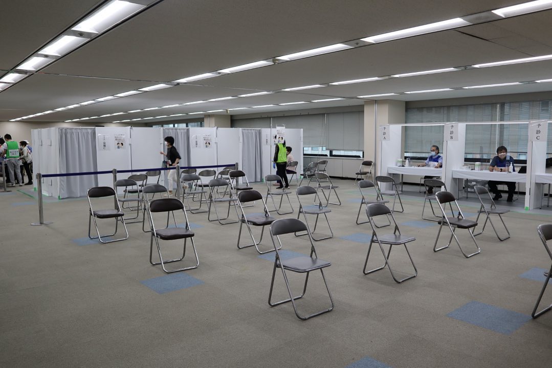 名古屋市中区のコロナワクチン集団接種会場を視察