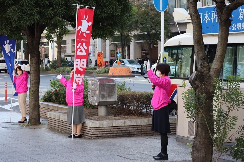 名古屋駅前で女性局街頭
