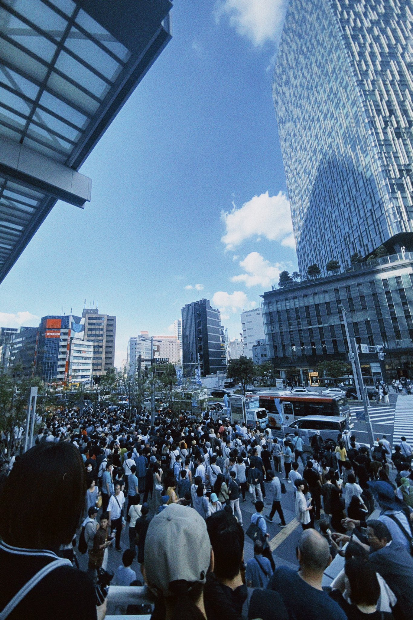 名古屋駅Youth街頭