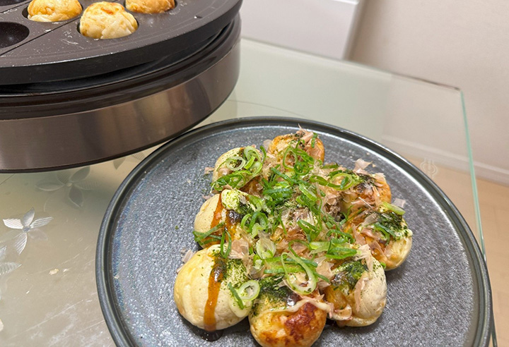 議員めし　チカラのみなもと
家族の会話弾むたこ焼き
杉久武　党青年委員長（参院議員）